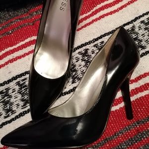 Guess patent leather heels